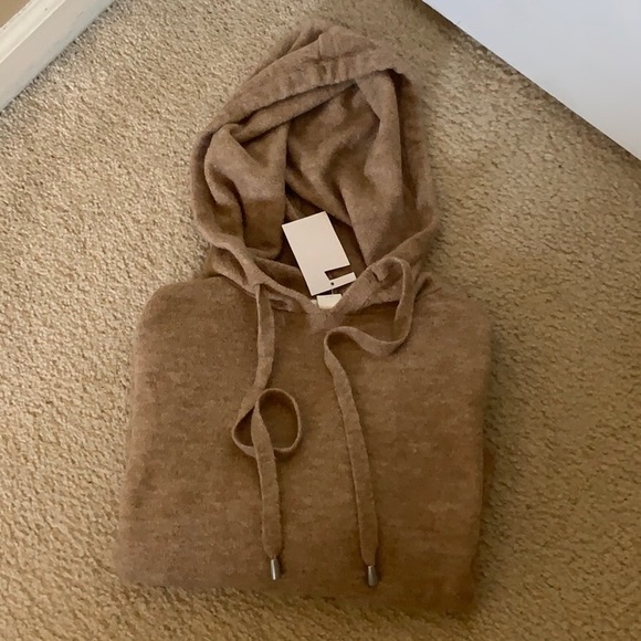 H&M Tops - NWT H&M Soft Hoodie